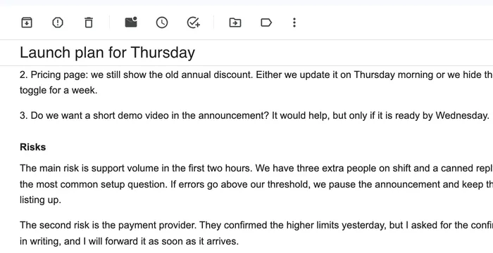 The Structured header with only the subject kept on top, while the sender has scrolled away with the message